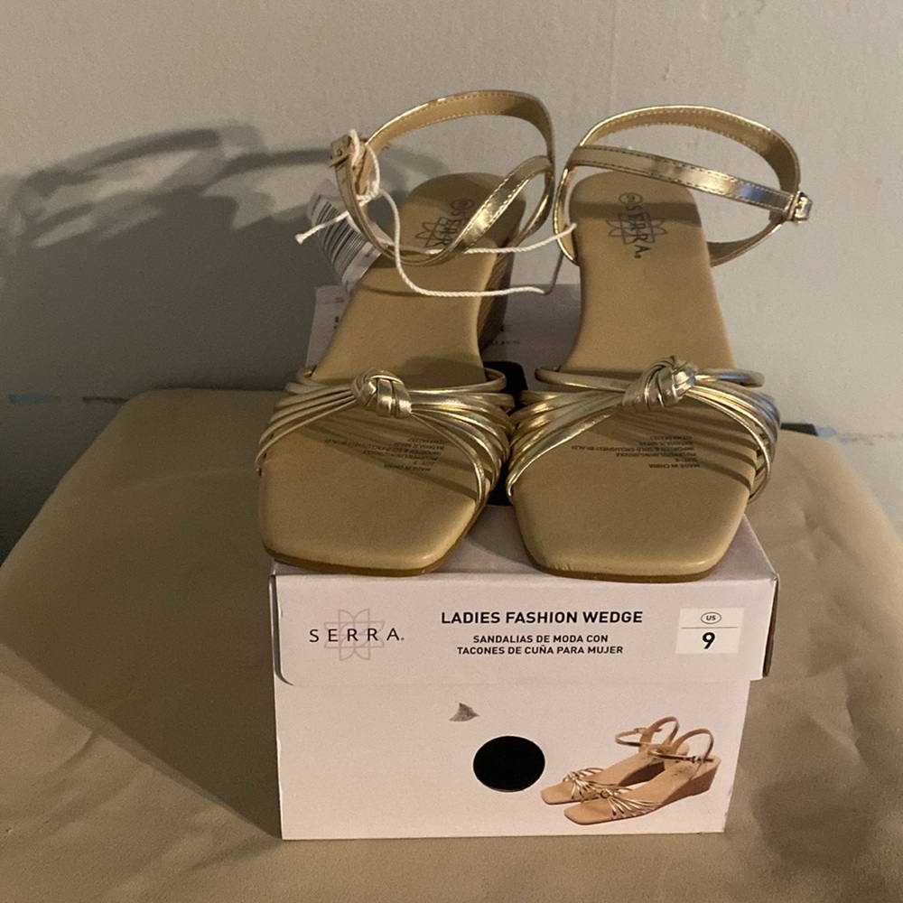 Sandals - Picture 3 of 14